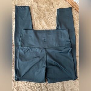 Nike Womens Yoga 7/8 Length Leggings